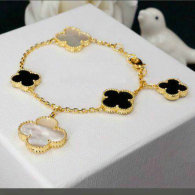 Van Cleef & Arpels-bracelet (54)
