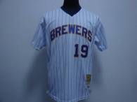 Mitchell and Ness Milwaukee Brewers -19 Robin Yount Stitched White Blue Strip Throwback MLB Jersey