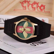 Gucci watches (1) Gucci watches (1)