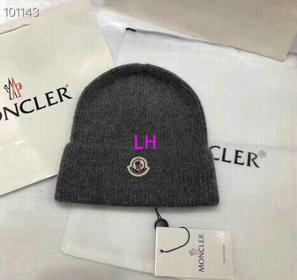 Moncler Beanies (16)