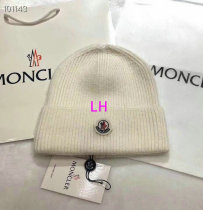 Moncler Beanies (21)