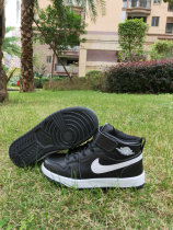 Air Jordan 1 Kid Shoes (10) Air Jordan 1 Kid Shoes (10)