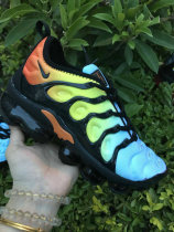 Air VaporMax Plus Women (10) Air VaporMax Plus Women (10)