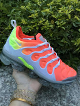 Air VaporMax Plus Women (12) Air VaporMax Plus Women (12)