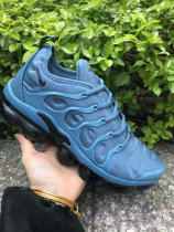 Nike Air VaporMax Plus (37) Nike Air VaporMax Plus (37)