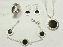 Bvlgari Suit Jewelry (4) Bvlgari Suit Jewelry (4)