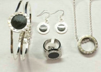 Bvlgari Suit Jewelry (79) Bvlgari Suit Jewelry (79)