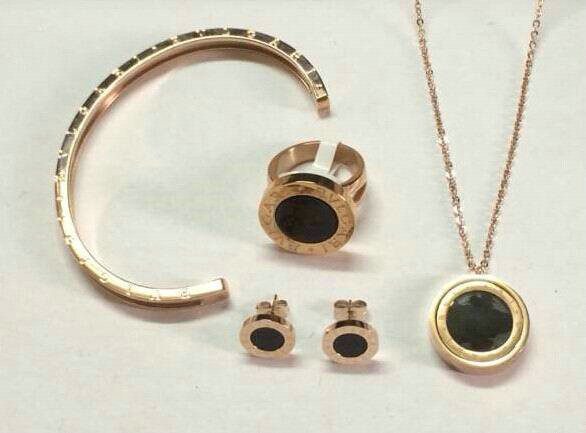 Bvlgari Suit Jewelry (93)
