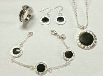 Bvlgari Suit Jewelry (70) Bvlgari Suit Jewelry (70)