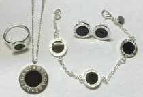 Bvlgari Suit Jewelry (75) Bvlgari Suit Jewelry (75)