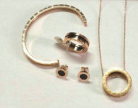 Bvlgari Suit Jewelry (88)