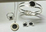 Bvlgari Suit Jewelry (7)