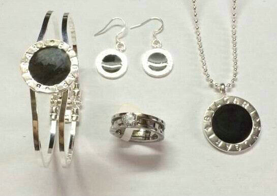 Bvlgari Suit Jewelry (72)