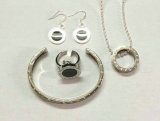 Bvlgari Suit Jewelry (14)