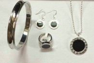 Bvlgari Suit Jewelry (81)