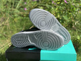 Supreme x Nike SB Dunk Low Metallic Silver-Black GS