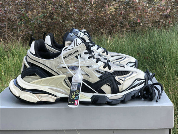Balenciaga Track Trainers 4.0 Creamy White/Black
