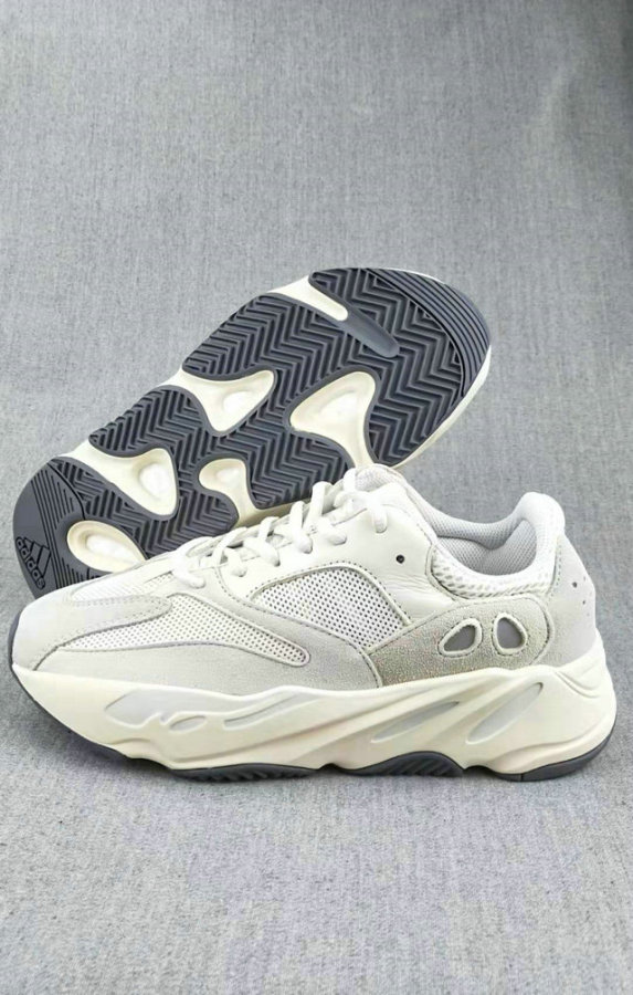 AD Y 700 Shoes (5)