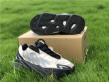 Authentic Y 700 MNVN “Bone”