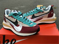 Authentic Sacai x Nike LDWaffle Purple/Green-White/Blanc/Vert  (women)