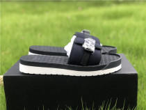 Dior Slipper (1) Dior Slipper (1)
