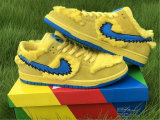 Authentic Grateful Dead x Nike SB Dunk Low “Yellow Bear” GS