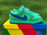 Authentic Grateful Dead x Nike SB Dunk Low “Green Bear” GS