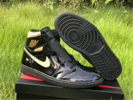 Authentic Air Jordan 1 High OG “Black/Metallic Gold”