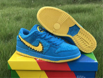 Authentic Grateful Dead x Nike SB Dunk Low “Blue Bear” GS