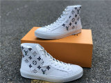 LV SNEAKERS (28)