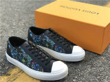 LV SNEAKERS (21)