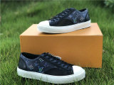 LV SNEAKERS (23)