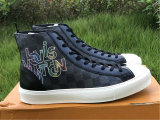 LV SNEAKERS (27)