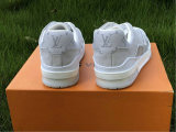 LV SNEAKERS (26)
