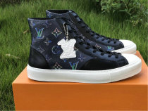 LV SNEAKERS (31)