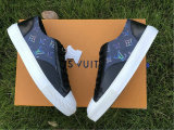 LV SNEAKERS (23)