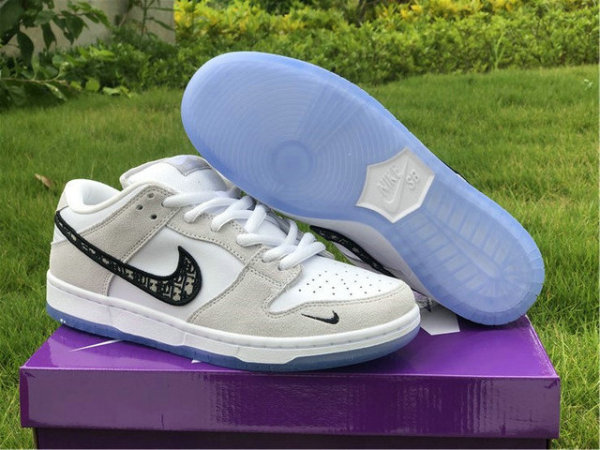 Authentic Nike SB Dunk Low Pro Wolf Grey/White
