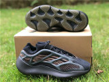 Authentic Y 700 V3 “Clay Brown”