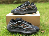 Authentic Y 700 V3 “Clay Brown”