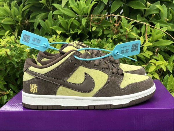 Authentic Nike Dunk Low Brownish Yellow/White Brun Jaune GS