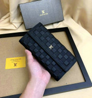LV Wallet AAA (2)