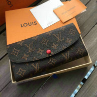 LV Wallet AAA (95)