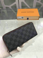 LV Wallet (195)