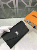 LV Wallet (142)