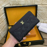 LV Wallet AAA (1)
