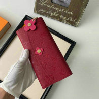 LV Wallet AAA (56)