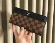 LV Wallet (2)
