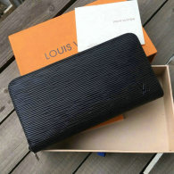 LV Wallet AAA (67)