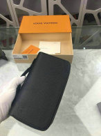 LV Wallet (124)
