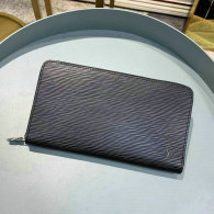 LV Wallet (147)